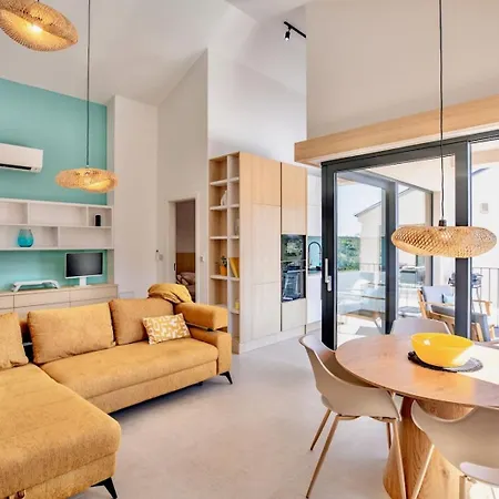 Apartment Azure Breeze Artatore *