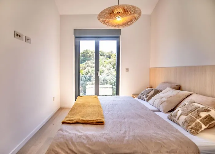 Azure Breeze Artatore Čunski